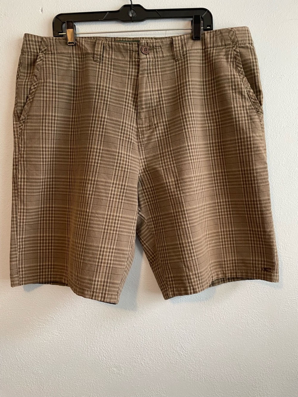 O'Neill Plaid Tan & Brown Flat Front Men's Shorts